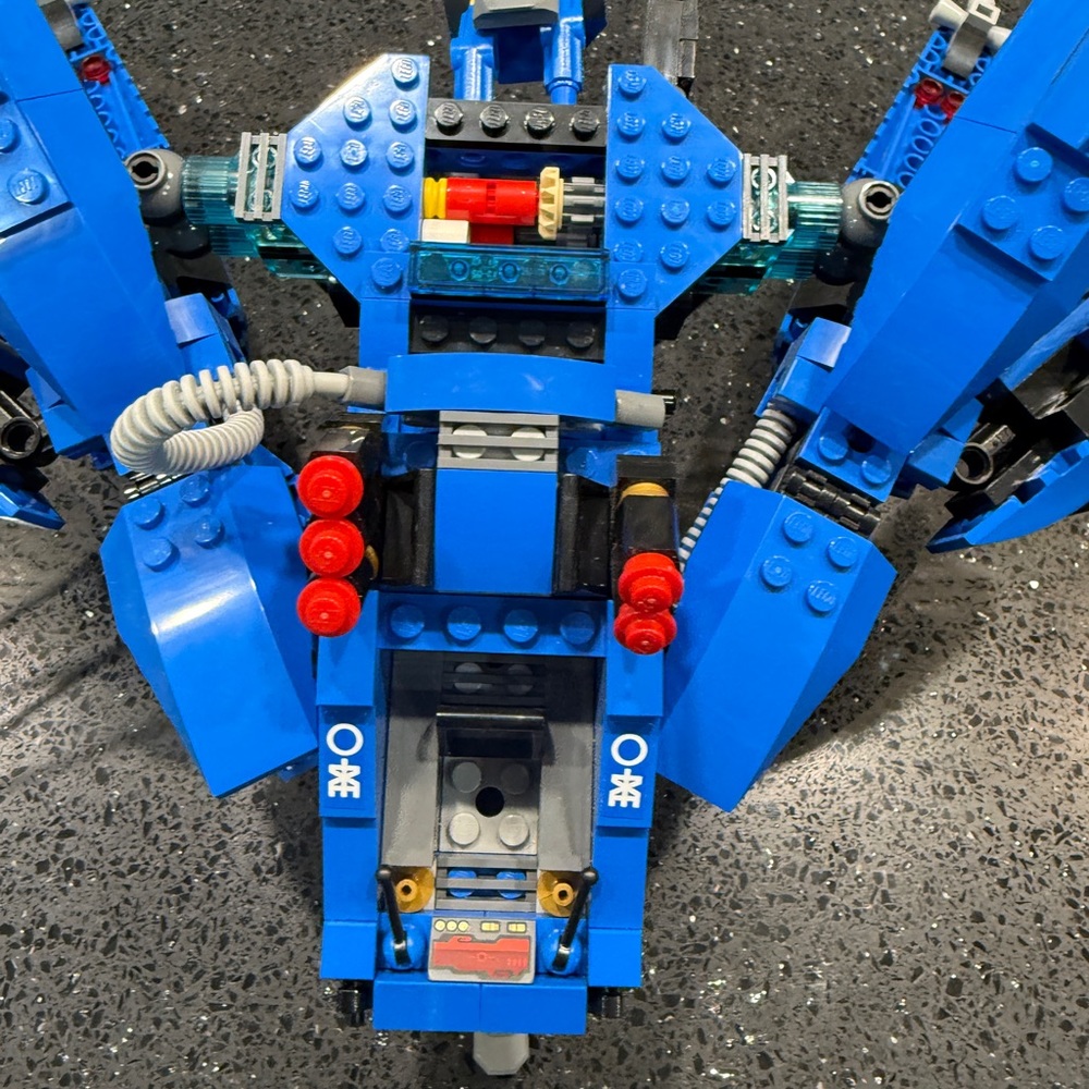 Lego ninjago jet missing a few pieces